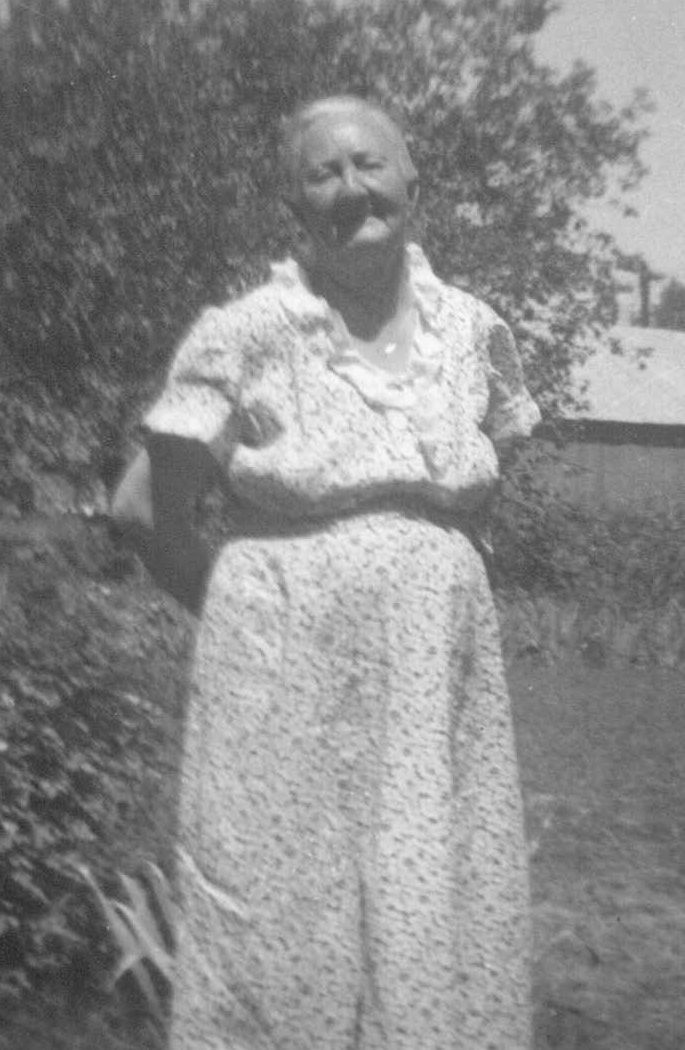 Ella A Busby (1870-??)
